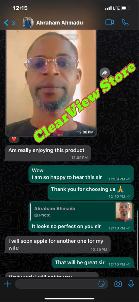 WhatsApp conversation screenshot with customer photo